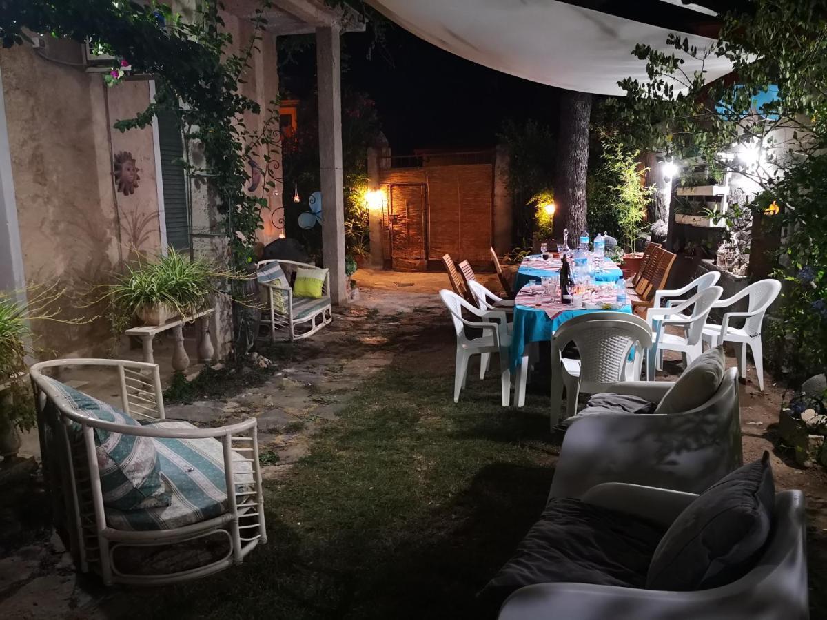 Zia Chiarina Bed & Breakfast San Nicolo Gerrei Exterior foto