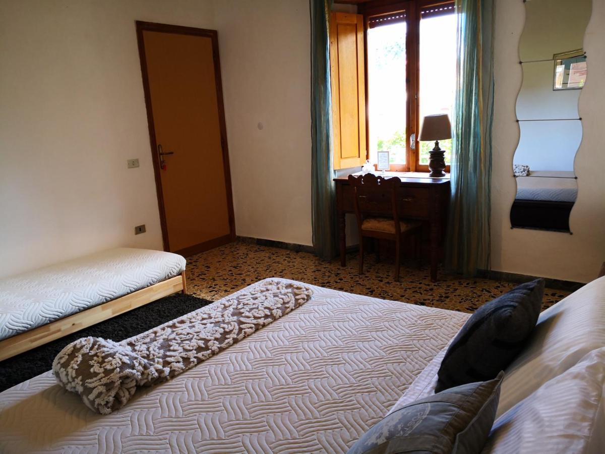 Zia Chiarina Bed & Breakfast San Nicolo Gerrei Exterior foto